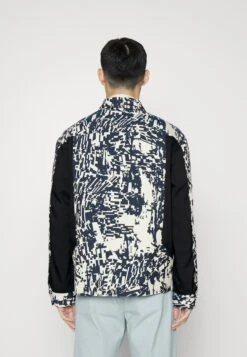 KOCHÉ Sportsjacket Unisex - Lichte Jas - Ecru/Blue 11 KOCHÉ Sportsjacket Unisex - Lichte Jas - Ecru/Blue -Jack and Jones Verkoopwinkel 53d0ba6fad134b79857add35903c77f8