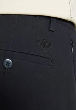 Dockers Smart Flex Tapered - Chino - Navy 15 Dockers Smart Flex Tapered - Chino - Navy -Jack and Jones Verkoopwinkel 54459d9bf9b5482c887c47854fa7e68f