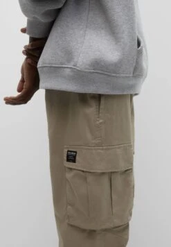 PULL & BEAR Basic Coloured - Cargobroek - Beige 13 PULL & BEAR Basic Coloured - Cargobroek - Beige -Jack and Jones Verkoopwinkel 5543ab1bd7854fc385190ef22b26323b