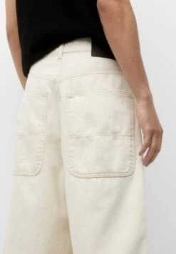 PULL & BEAR Baggy Fit Extra Wide-Leg-Bermuda - Jeansshort - Beige -Jack and Jones Verkoopwinkel 5a39101d64224c77a7378e291f1f137d