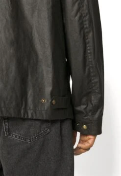 BELSTAFF Walkham Jacket - Lichte Jas - Faded Olive -Jack and Jones Verkoopwinkel 5a8b5d88b1444525b4b0dc0bb4c2ebeb