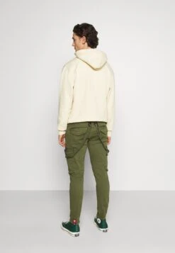 Alpha Industries Utility Pant - Cargobroek - Dark Olive -Jack and Jones Verkoopwinkel 5ca9cc00dca6409b84e72278ef85ad58