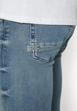 Denham Bolt - Jeans Skinny Fit - Mid Blue -Jack and Jones Verkoopwinkel 5cdfa24716894596b981ce29de186dc4