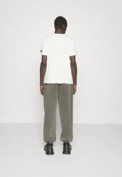 Iceberg Pantalone Jersey - Trainingsbroek - Grigio Scuro -Jack and Jones Verkoopwinkel 5eadf73de6394bd38e7e0963ebbc708f