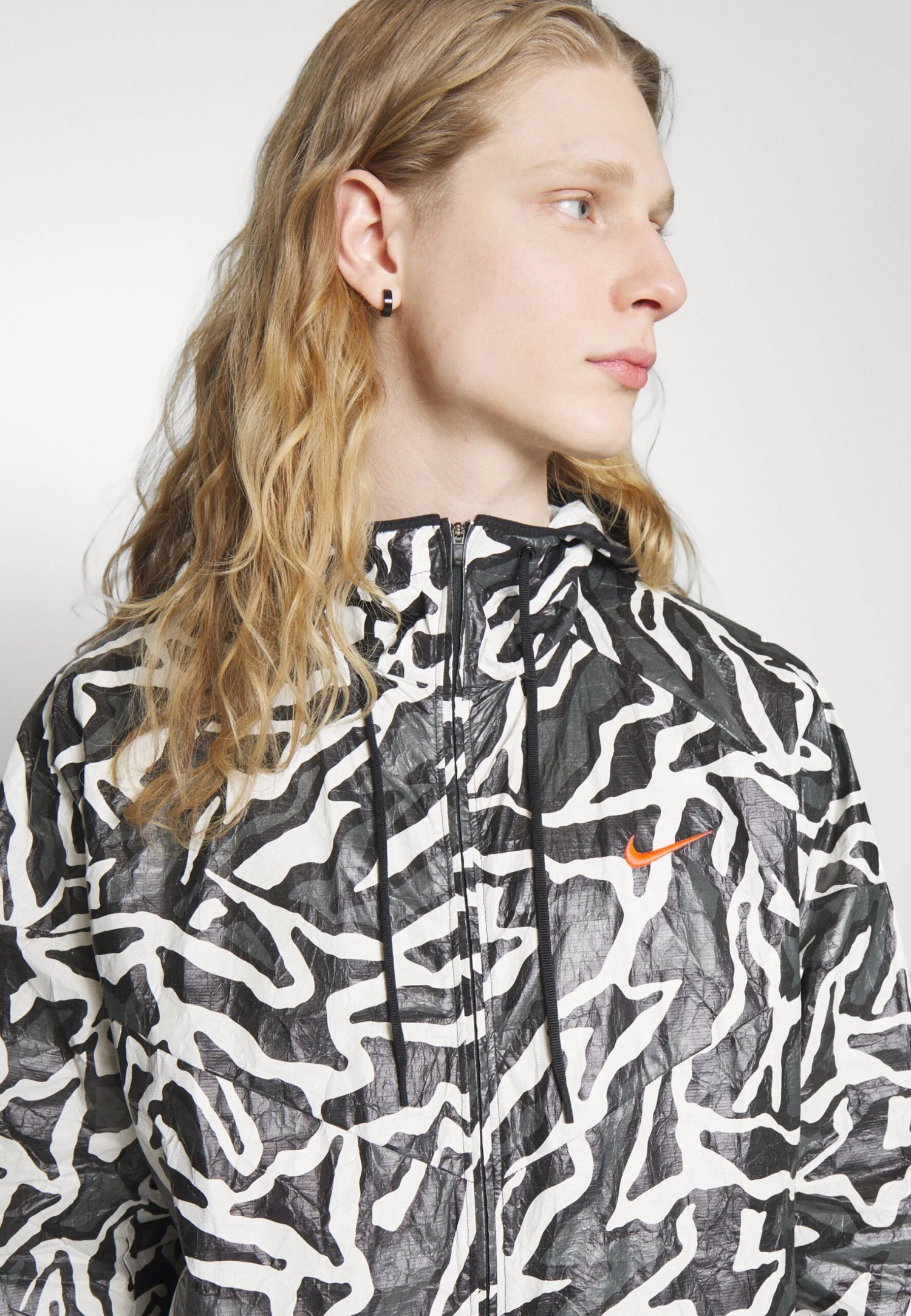 Nike Sportswear Trend - Regenjas - Anthracite/Black/Bright Crimson 8 Nike Sportswear Trend - Regenjas - Anthracite/Black/Bright Crimson - Afbeelding 6