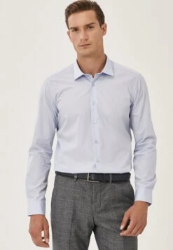 Long Sleeved Cvc- Zakelijk Overhemd - Light Blue -Jack and Jones Verkoopwinkel 69295f00f4d941709f2f7c23ca863542