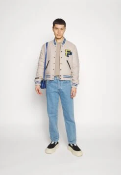 Filling Pieces Varsity Jacket - Bomberjacks - Sand 15 Filling Pieces Varsity Jacket - Bomberjacks - Sand -Jack and Jones Verkoopwinkel 693082e7ab2146898ede1bc4563a6f4b