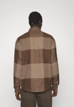 Les Deux Jacob Hybrid - Jas - Coffee Brown/Walnut 10 Les Deux Jacob Hybrid - Jas - Coffee Brown/Walnut -Jack and Jones Verkoopwinkel 70d3d4bac2804b33ad1bedc867c26a80
