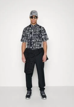 Pop Logo - Overhemd - Black 9 Pop Logo - Overhemd - Black -Jack and Jones Verkoopwinkel 73d57fd2254a441e82edc47fc24c049a