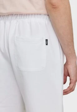 Standard Fit- Trainingsbroek - White 12 Standard Fit- Trainingsbroek - White -Jack and Jones Verkoopwinkel 75506f53577f4f448c9a008f273cf4c7