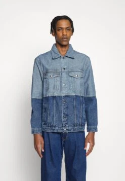Washed Trucker - Spijkerjas - Blue -Jack and Jones Verkoopwinkel 77921b89d70f4fe38647aa1a7a069d8c