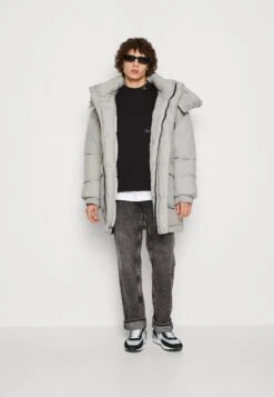 Calvin Klein Jeans Winterjas - Mercury Grey 9 Calvin Klein Jeans Winterjas - Mercury Grey -Jack and Jones Verkoopwinkel 7a13495f2b7e4cc3ae9f8214446beee1