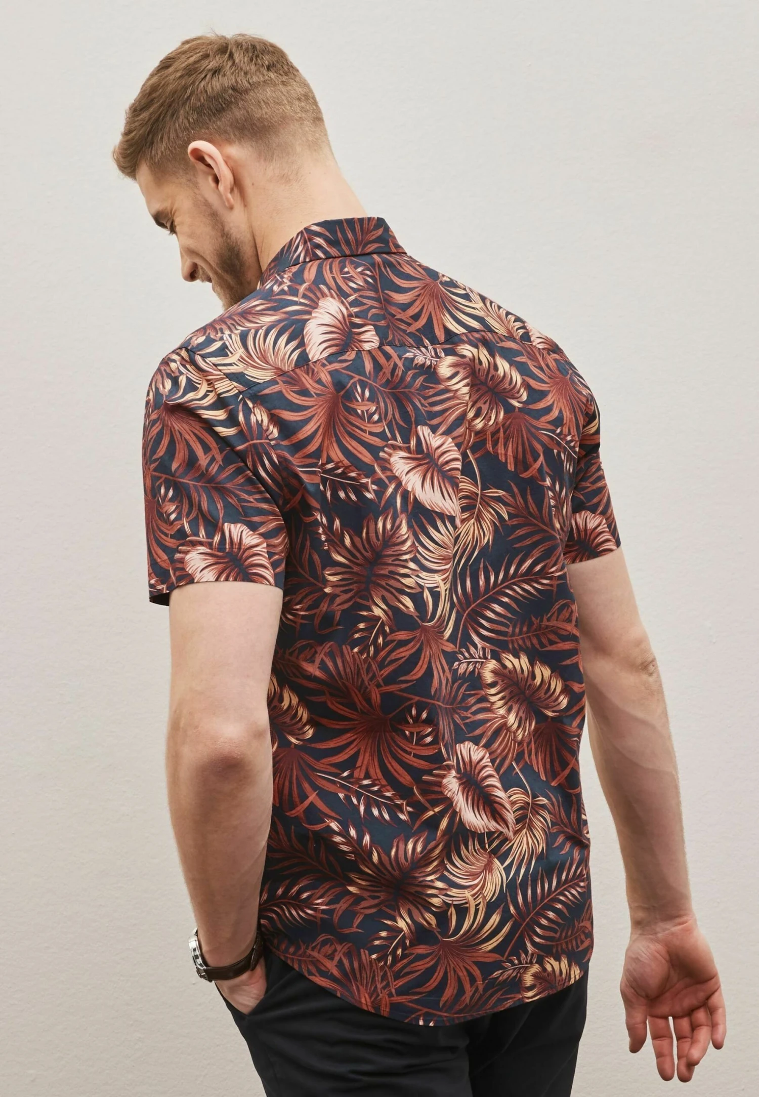 Next Short Sleeve Floral Standard - Overhemd - Navy Blue 4 Next Short Sleeve Floral Standard - Overhemd - Navy Blue - Afbeelding 2