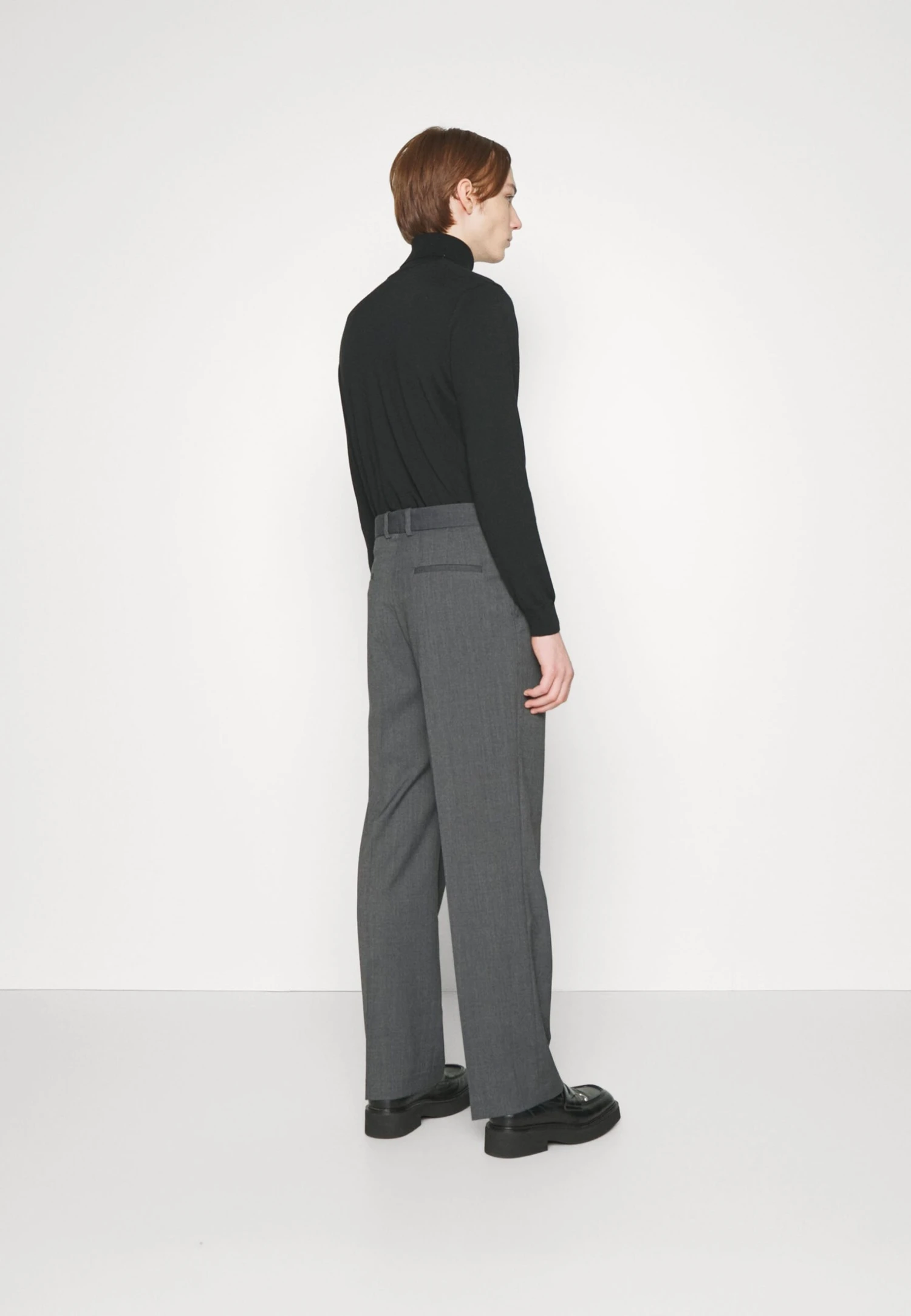 Han Kjøbenhavn Boxy Suit Trousers - Broek - Dark Grey 5 Han Kjøbenhavn Boxy Suit Trousers - Broek - Dark Grey - Afbeelding 3