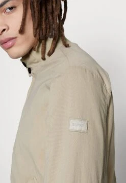 ESPRIT Jas - Light Beige 13 ESPRIT Jas - Light Beige -Jack and Jones Verkoopwinkel 7b8bd1c9f4964f219972388d200db0ba