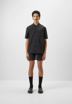 Han Kjøbenhavn Summer Short Sleeve - Overhemd - Black