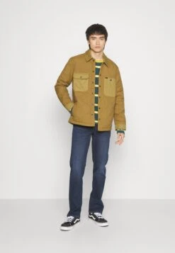 Lee Quilted Overshirt - Lichte Jas - Brown 9 Lee Quilted Overshirt - Lichte Jas - Brown -Jack and Jones Verkoopwinkel 802e05de085e495aa21d190561bc13cb