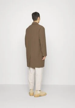 Boss Ceiro - Mantel - Open Green -Jack and Jones Verkoopwinkel 8254fd4c7e2943b0bc85da965474cd7d