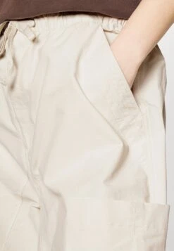 YOURTURN Unisex - Cargobroek - White 13 YOURTURN Unisex - Cargobroek - White -Jack and Jones Verkoopwinkel 892484af120746f4bb71cb01e388ad6c