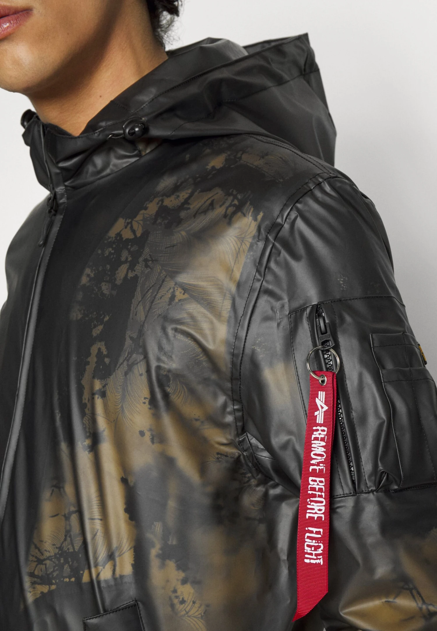 Alpha Industries Hooded Rainjacket - Regenjas - Black 10 Alpha Industries Hooded Rainjacket - Regenjas - Black - Afbeelding 8