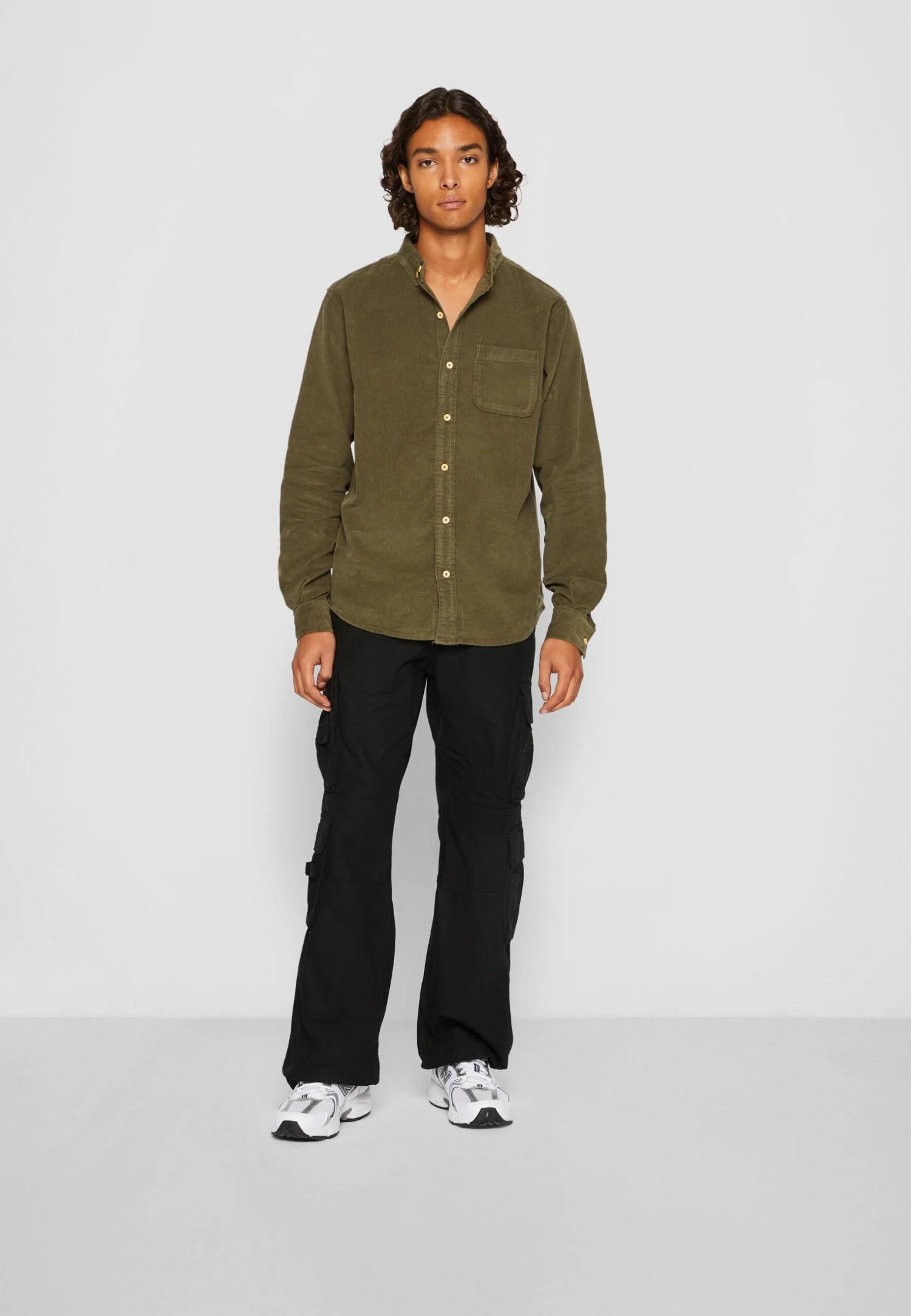 URBAN CLASSICS Corduroy Shirt - Overhemd - Olive 4 URBAN CLASSICS Corduroy Shirt - Overhemd - Olive - Afbeelding 2