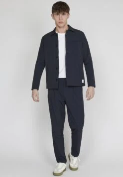 Matinique Maorignal 73 - Lichte Jas - Dark Navy -Jack and Jones Verkoopwinkel 8a09fce862004754b0ea2f90d0b3281c