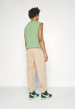 Nike Sportswear Pant - Cargobroek - Hemp/Black -Jack and Jones Verkoopwinkel 8a16d72bcb90405cbc4a61ec4d16c619