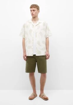 PULL & BEAR Short Sleeve Shirt With Paisley Print - Overhemd - White -Jack and Jones Verkoopwinkel 8ab07bdc94db48b7b84ee1632155ffd4