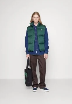 Nike Sportswear Club - Bodywarmer - Fir 14 Nike Sportswear Club - Bodywarmer - Fir -Jack and Jones Verkoopwinkel 8ef1375553004d9f9934b90844c966e4