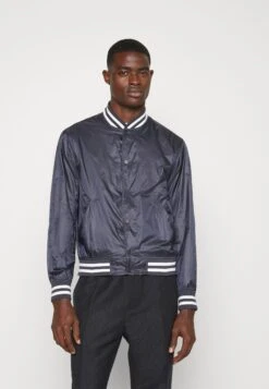 THEORY Varsity Polis - Bomberjacks - Dark Blue -Jack and Jones Verkoopwinkel 8f73b4c876c041bba50965de71631e9c