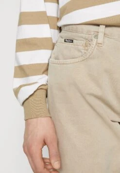 Pepe Jeans Callen Earth - Jeans Tapered Fit - Malt -Jack and Jones Verkoopwinkel 8fe507e3352f4733a6f9c4d46955a919