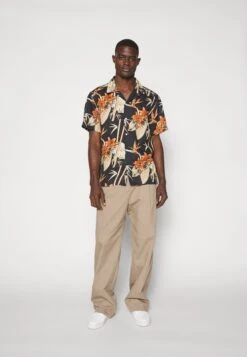 J.Lindeberg Elio Tropical Print - Overhemd - Navy -Jack and Jones Verkoopwinkel 92be879f08b1406eb481d10b23dc8330