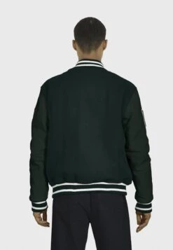 Oakwood College Bi - Bomberjacks - Green -Jack and Jones Verkoopwinkel 9459a279b6a241b08c9d238966a1783f