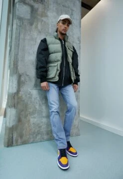 Lee Daren Zip Fly - Straight Leg Jeans - Powder 14 Lee Daren Zip Fly - Straight Leg Jeans - Powder -Jack and Jones Verkoopwinkel 9512c075085a480db4f88ec860363f19