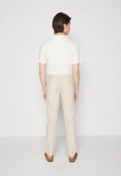 Tom Tailor Regular - Chino - Caramel Beige -Jack and Jones Verkoopwinkel 9a31f88b51ad403295d81a7462d1ad04