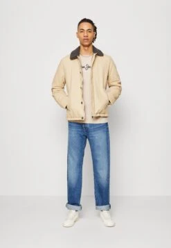 Pepe Jeans Penn - Relaxed Fit Jeans - Hp5 -Jack and Jones Verkoopwinkel 9aa0164a8b064829a8dc1825c8b3709e