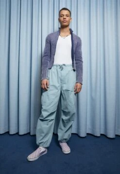 Jaded London Oversized Parachute Pants - Cargobroek - Stone-Blue -Jack and Jones Verkoopwinkel 9af2bc4c885e4813a5bdbaeebcc66566