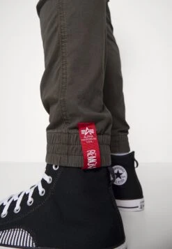 Alpha Industries Airman - Cargobroek - Dark Khaki -Jack and Jones Verkoopwinkel 9e258b4df47c40ecb889b87dcdd414ed