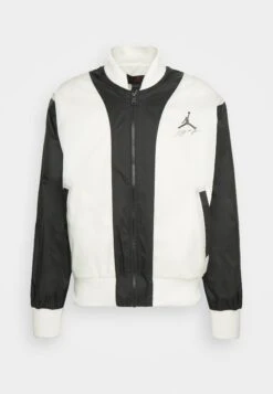 Jordan Bomberjacks - Sail/Black 14 Jordan Bomberjacks - Sail/Black -Jack and Jones Verkoopwinkel 9e75fdcf36a7444984bda027de10cb47