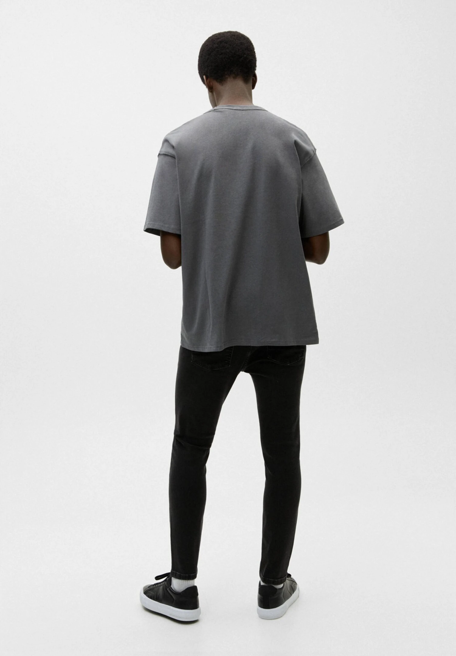 PULL & BEAR Carrot Fit- Slim Fit Jeans - Black 5 PULL & BEAR Carrot Fit- Slim Fit Jeans - Black - Afbeelding 3