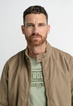 Petrol Industries Jas - Concrete Brown -Jack and Jones Verkoopwinkel a1ca76899efa4aba9149bf81c785da00