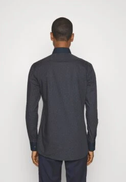 Elgin - Overhemd - Burgundy 10 Elgin - Overhemd - Burgundy -Jack and Jones Verkoopwinkel a293ccb444fa4c8a8cd82bbb5b7cbe7f