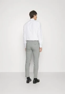 DRYKORN Sight - Broek - Grey -Jack and Jones Verkoopwinkel a46093f2464840cc9ef576027aadc002