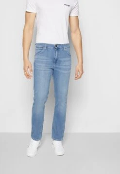 Wrangler Greensboro - Straight Leg Jeans - Highlite -Jack and Jones Verkoopwinkel a618f7ff4a1c425eaea2427ca7ed1464