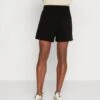 SAMSØE SAMSØE Moses Swim - Zwemshorts - Black 1 SAMSØE SAMSØE Moses Swim - Zwemshorts - Black -Jack and Jones Verkoopwinkel a71cd724c925402e941d9c50a4db8f60