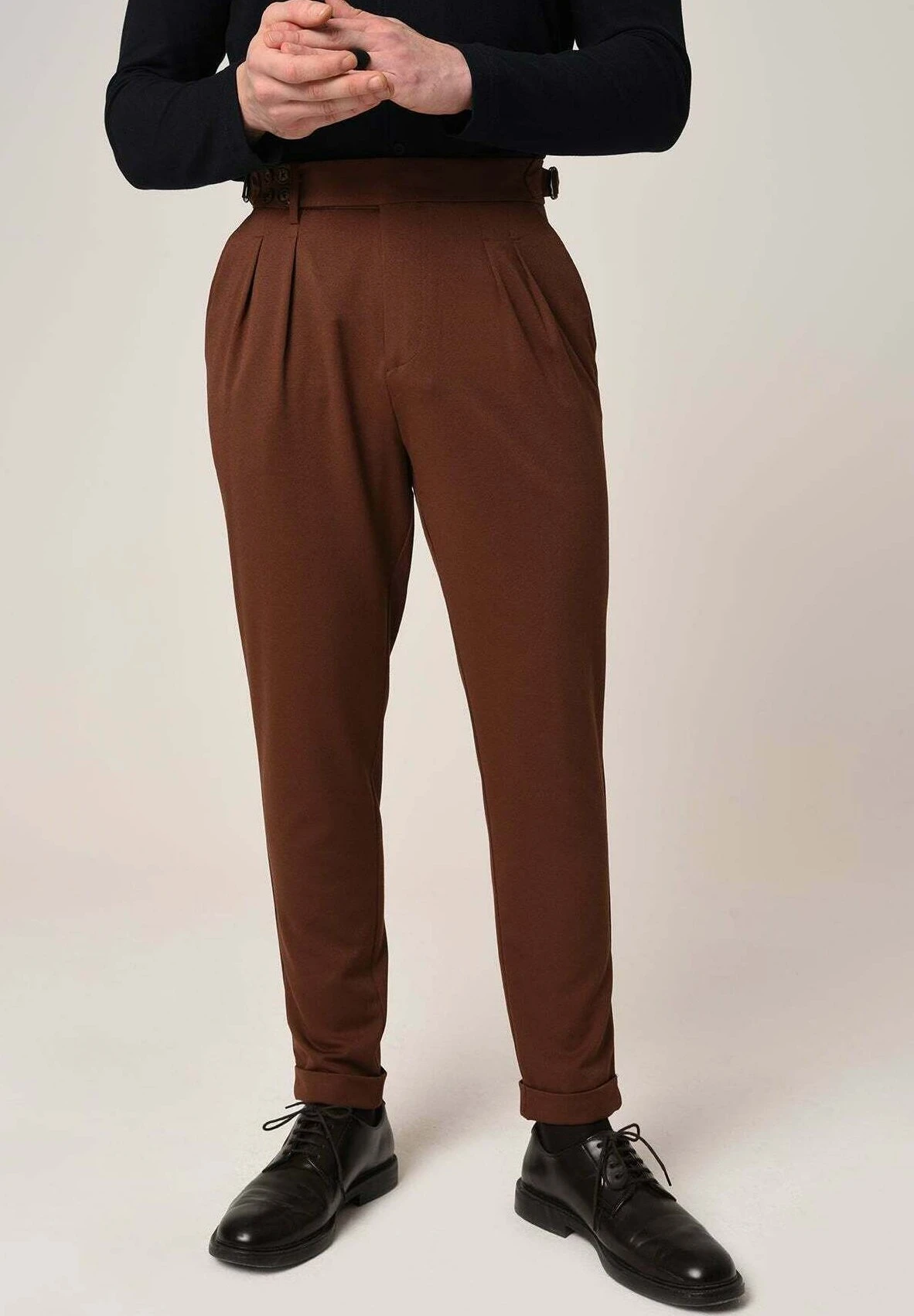 High Waist- Chino - Brown 3 High Waist- Chino - Brown