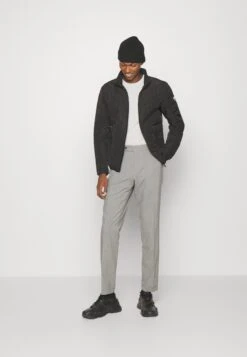 EA7 Emporio Armani Acket - Gewatteerde Jas - Nero -Jack and Jones Verkoopwinkel a7cc2858f5834491a9544a2edbc796fa