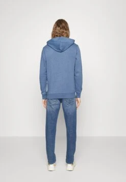 Replay Willbi - Jeans Tapered Fit - Medium Blue 9 Replay Willbi - Jeans Tapered Fit - Medium Blue -Jack and Jones Verkoopwinkel a7f5a2a1661a4978aef0f9ff67e1865c