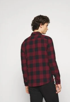 Only & Sons Gudmund- Overhemd - Cabernet -Jack and Jones Verkoopwinkel a8616cd9175a4b2d88d25182e545cc65
