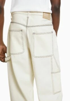 BERSHKA Carpenter - Relaxed Fit Jeans - White -Jack and Jones Verkoopwinkel a98cb4256dde441e82a7e6c2946f606f